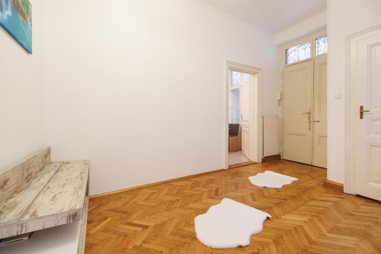 וינה Central Apartment - Private Sauna מראה חיצוני תמונה