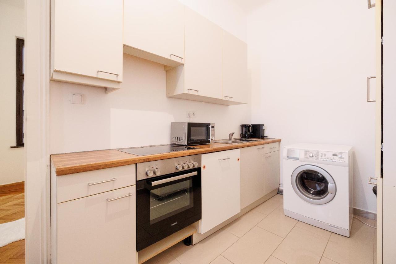 וינה Central Apartment - Private Sauna מראה חיצוני תמונה