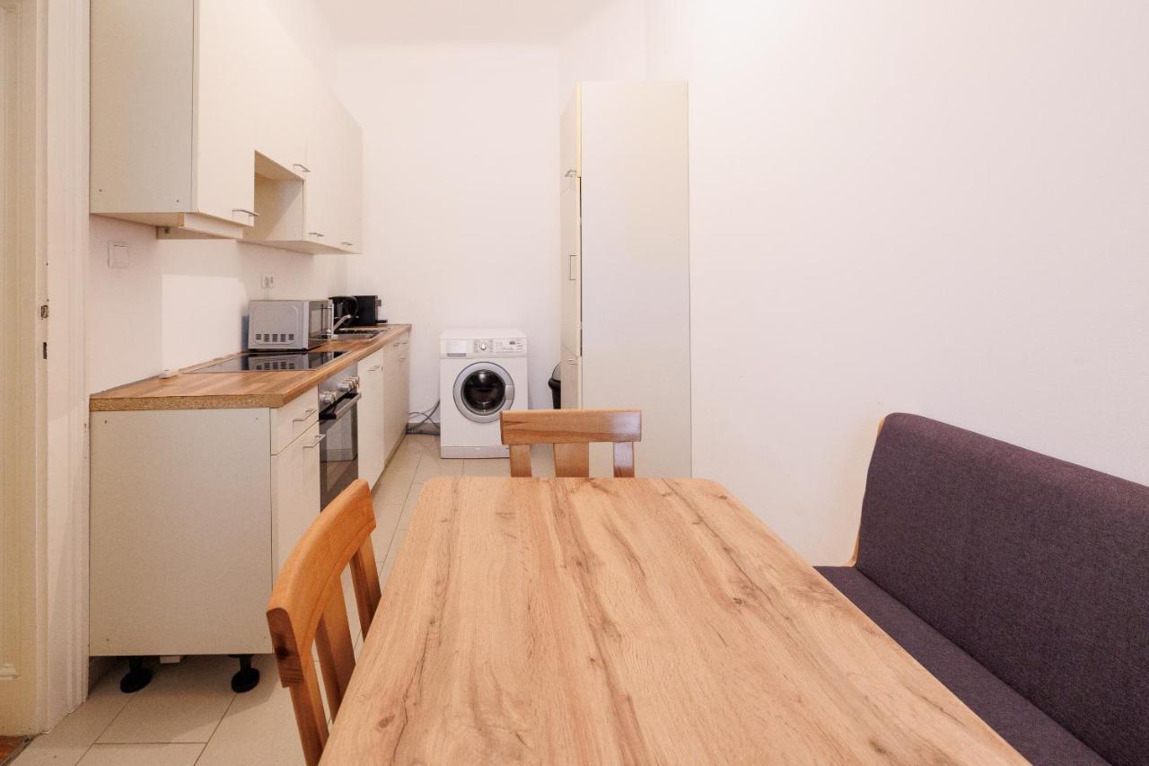 וינה Central Apartment - Private Sauna מראה חיצוני תמונה
